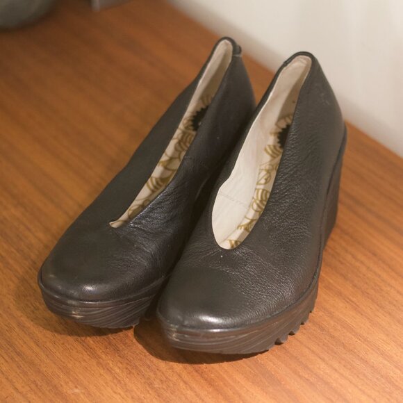 Fly London Yoza Wedges - Picture 2 of 6